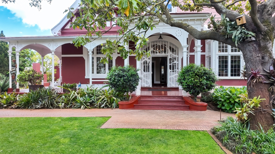 5 Bedroom Property for Sale in Rosebank Western Cape